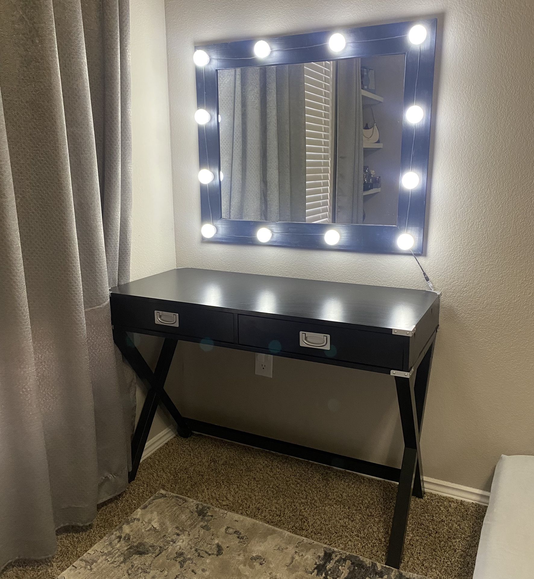 Black Modern Makeup Table Vanity Stand Light Up Mirror Silver Drawers 