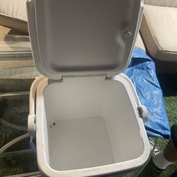 Cooler