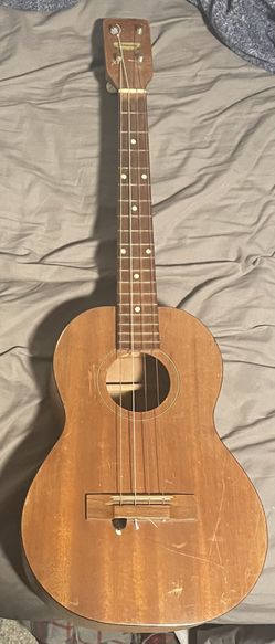 1950s Harmony Baritone Ukelele