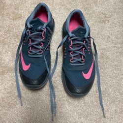 Nike Running Shoes - Women’s 7