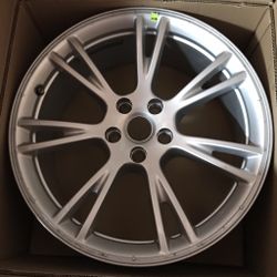 Tesla Model Y Gemini 19” Rim