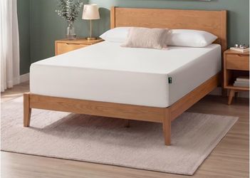 ***MATTRESS ONLY*** BARELY USED Full Size Medium Firm Mattress