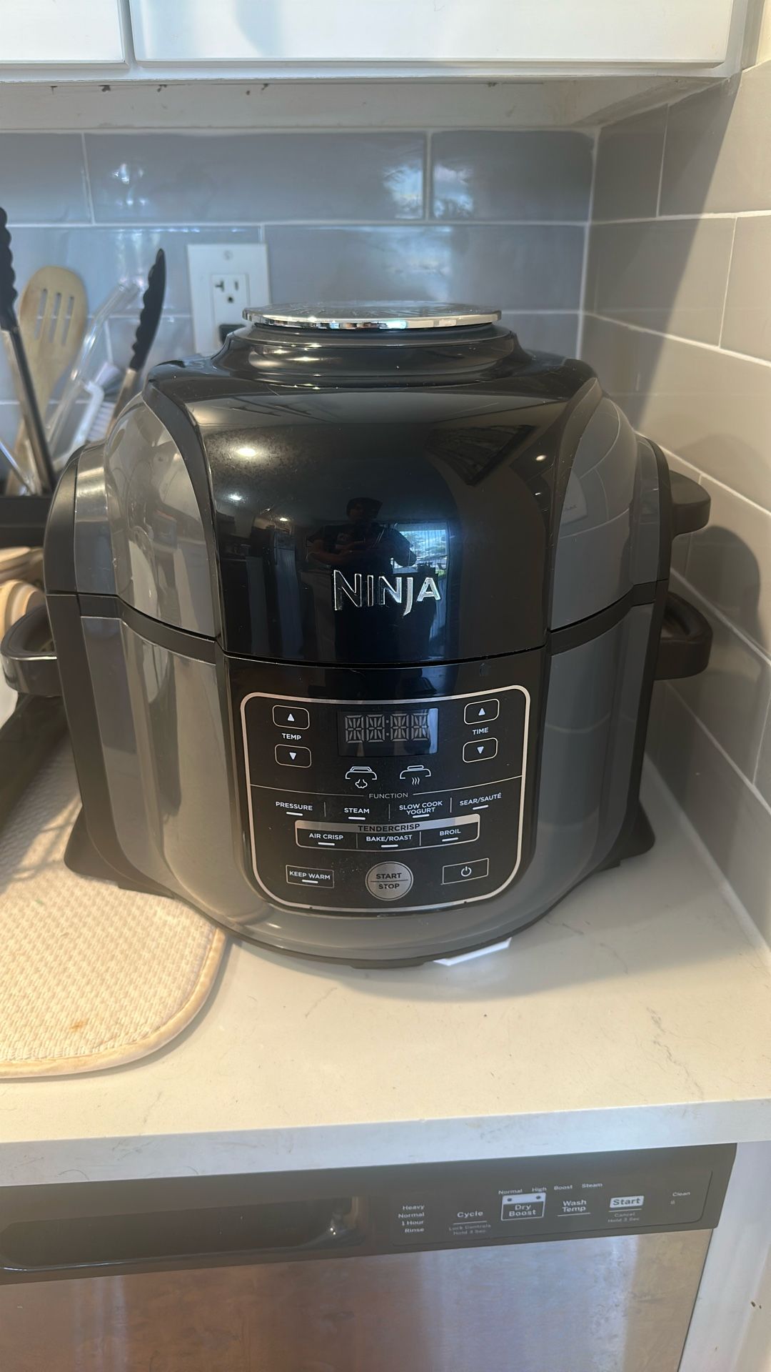 Ninja OS301/FD305CO Foodi 10 in Pressure Cooker and Air Fryer