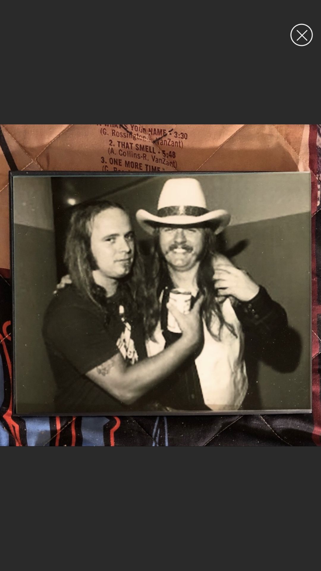 Ronnie Van Zant LYNYRD SKYNYRD With Brother Donnie 1977 8X10 Framed Photo