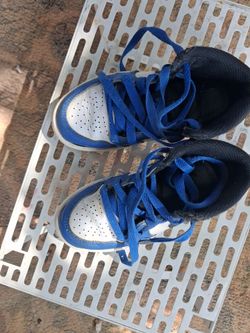 Boy Nikes