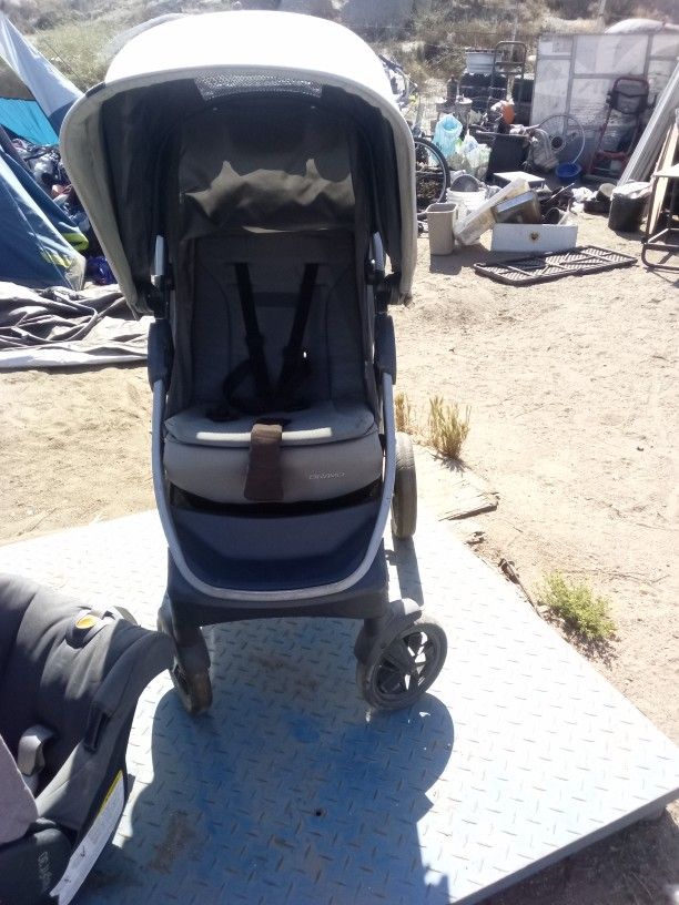 Bravo Chicco Stroller And Car Seat