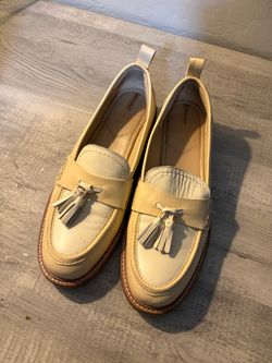 Size 9 Yellow Leather Tassel Loafers