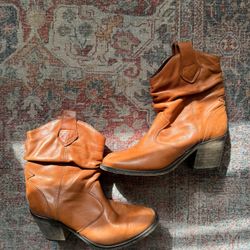 European Made Elevated Leather Stacked Cowboy Western Boot Boots Heel Size 37,  7  Aldo Frye Free People Freebird  Campus Vintage Style 