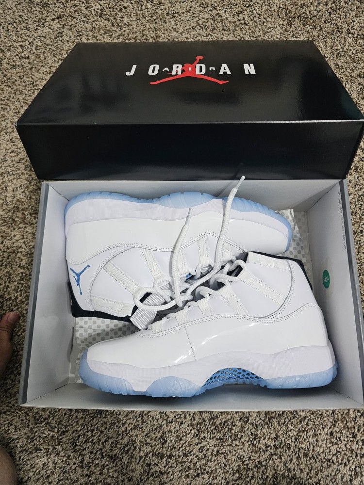 Brand New Air Jordan 1 Retro 'Legend Blue' Size 9 Men