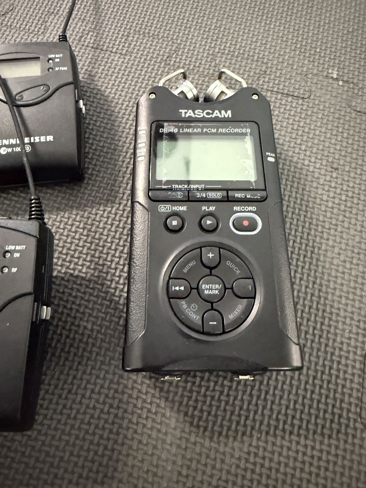 Tascam DR-40