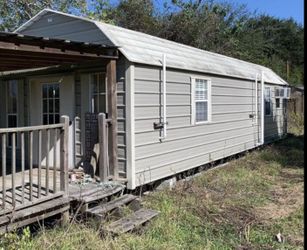 Tiny Home Cabin 2/1 Needs a some TLC Moved By Buyer Dayton tx 77535