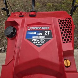 Troy Bilt  21" Snow Blower