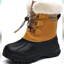 NEW snow boot size 4 insulated winter warm cold weather 1212286