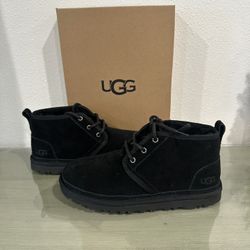 New: Women’s UGG Neumal Boots Size 9