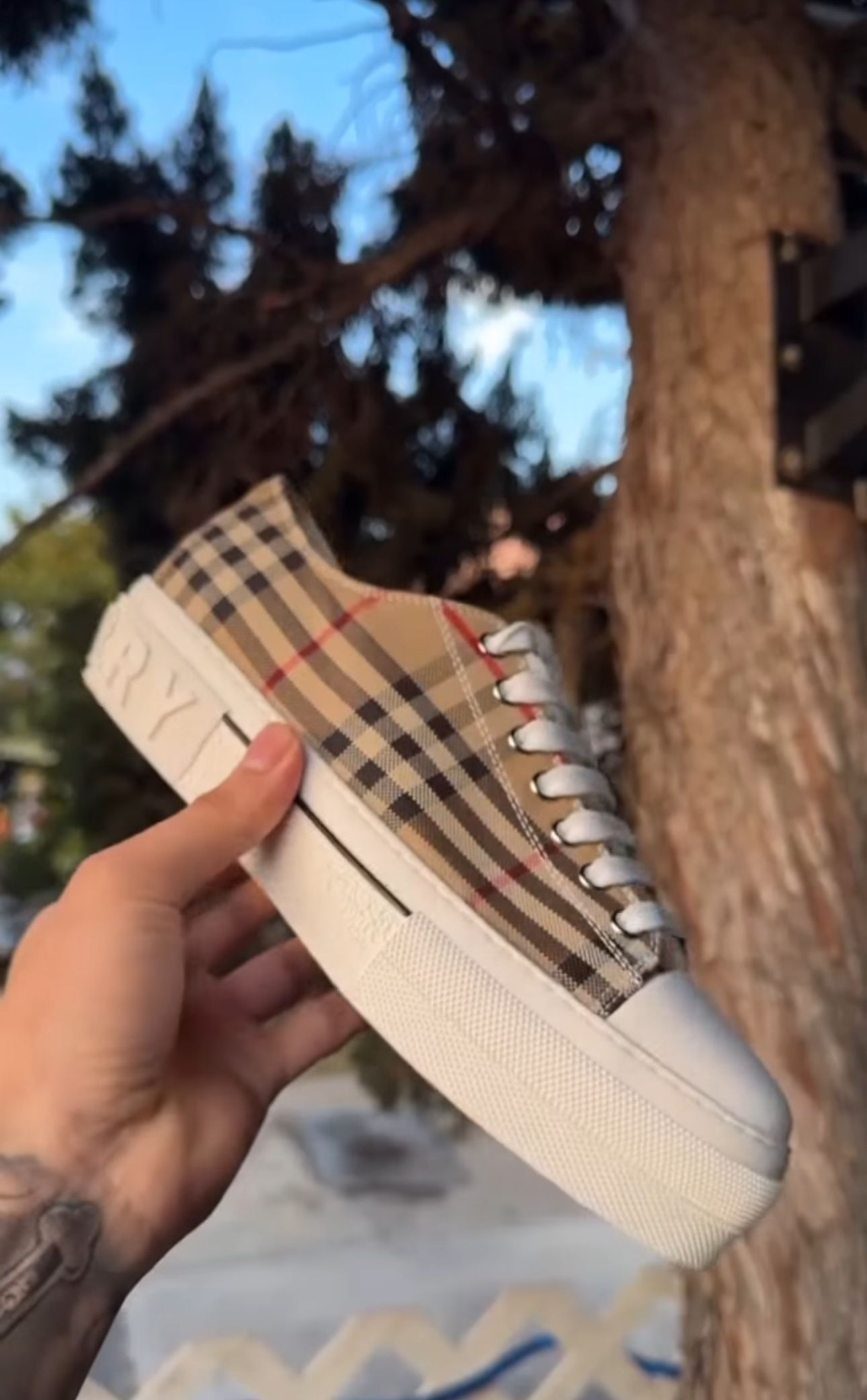 Burberry Men Shoes