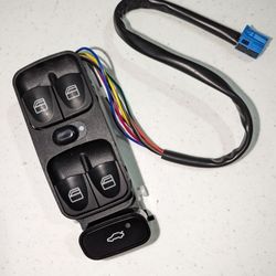 Window Switch Panel.2008 Mercedes-Benz CLK-Class