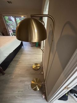 Floor lamps