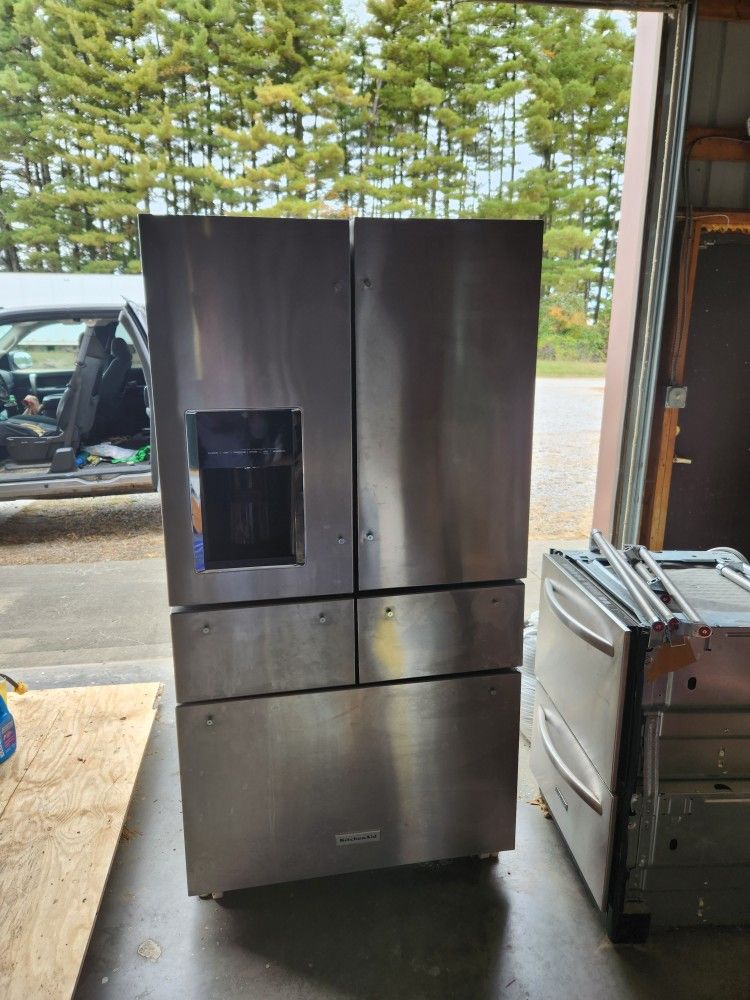 KitchenAid Refrigerator 