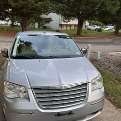 2012 Chrysler Town Country 