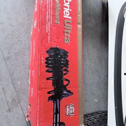 BMW 335i front struts brand new set