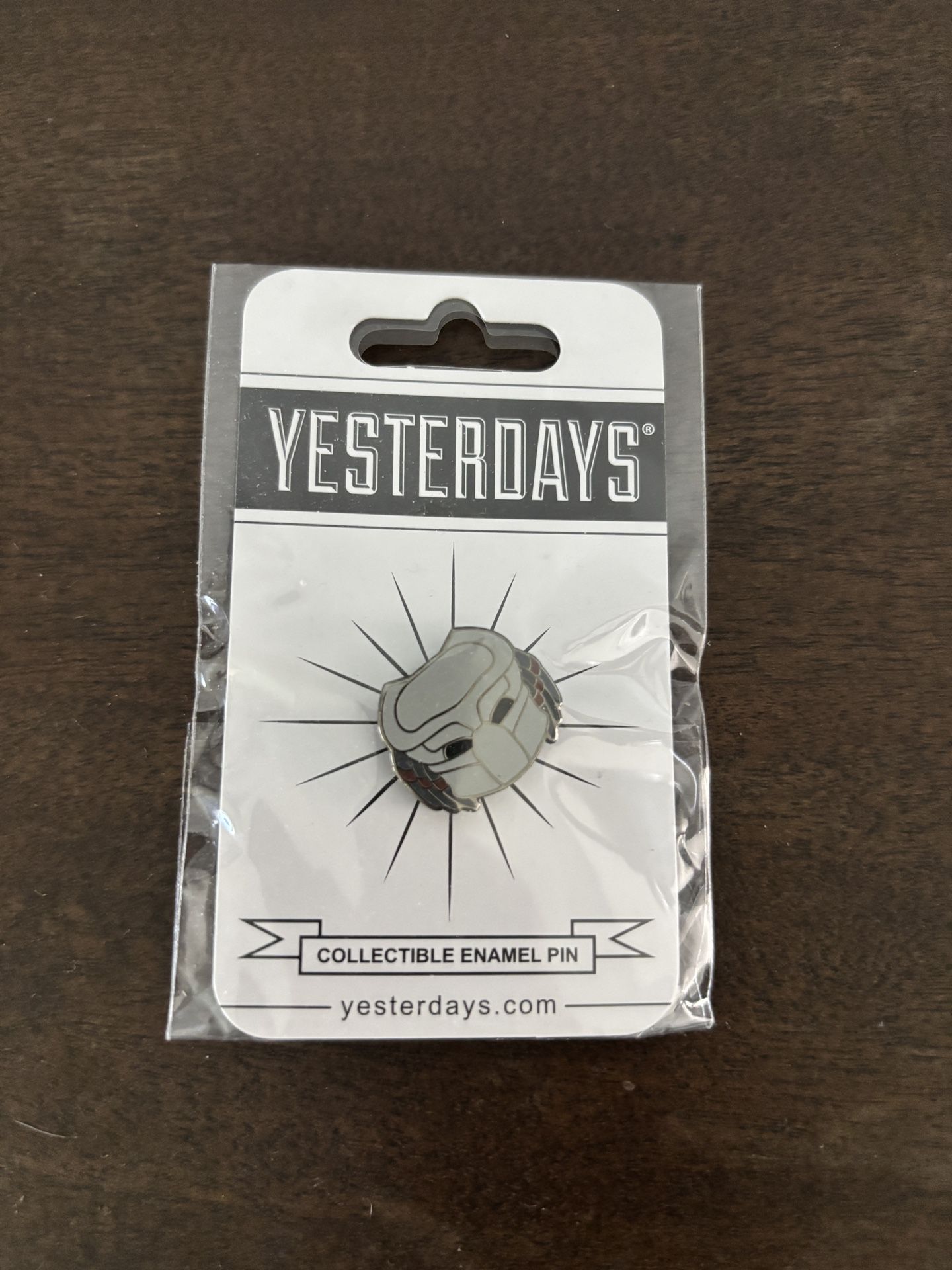 Predator Enamel Pin (New)
