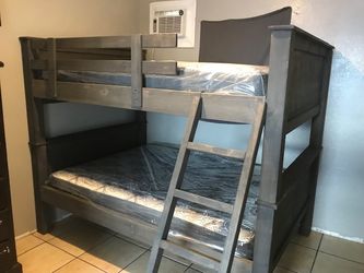 SOLID WOOD FULL OVER FULL BUNK BED (MATTRESS INCLUDED)
