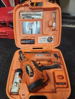 Paslode framing nail gun uses gas and battery
