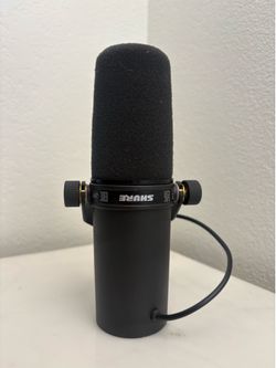 Shure SM7B Microphone