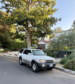 1999 TOYOTA 4RUNNER