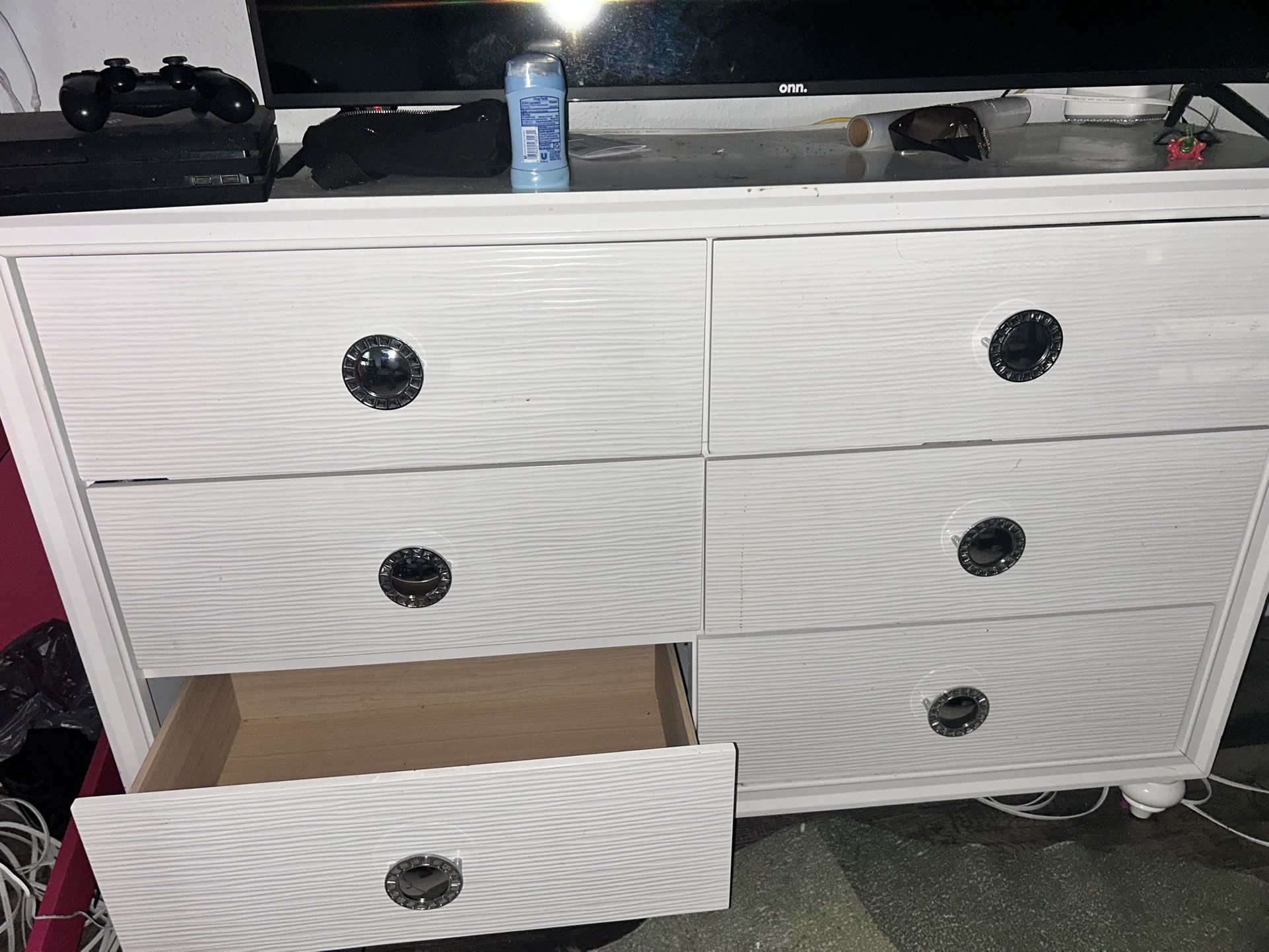 WHITE DRESSER
