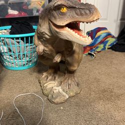 dinosaur Statue (T-Rex) 