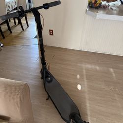 Segway Ninebot F65 Kick Electric Scooter