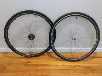 Vintage Road Campagnolo 32 h Road wheels wheelset Shimano 600 hubs