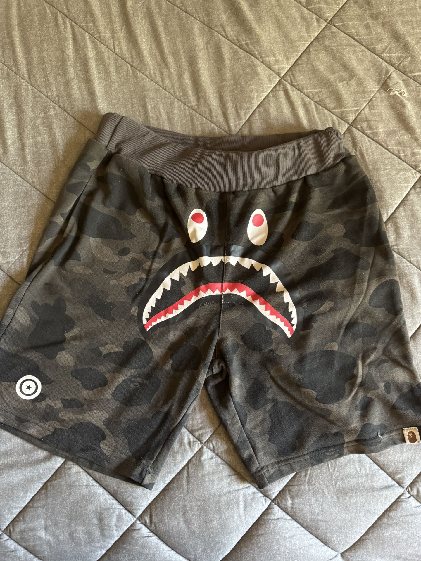 A Bathing Ape Shorts (BAPE)