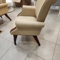 Accent Vantige Chairs 