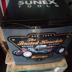 Sunex Tools Mini Fridge 1.8