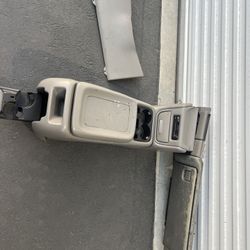 99-03 Silverado/tahoe Center Console