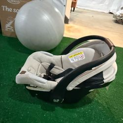 Baby Car seat and scroller set