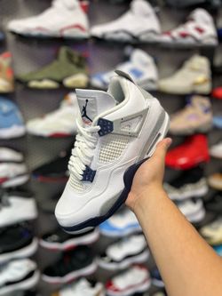 Jordan 4 Retro Midnight Navy