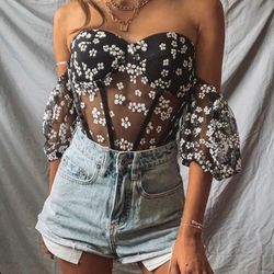 Sheer Floral Corset Top 🌼🖤