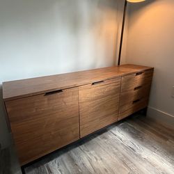 LIKE NEW: Modern Walnut Dresser / Credenza – Mid Century TV Stand w/ Drawers, Cabinets & Black Metal Legs