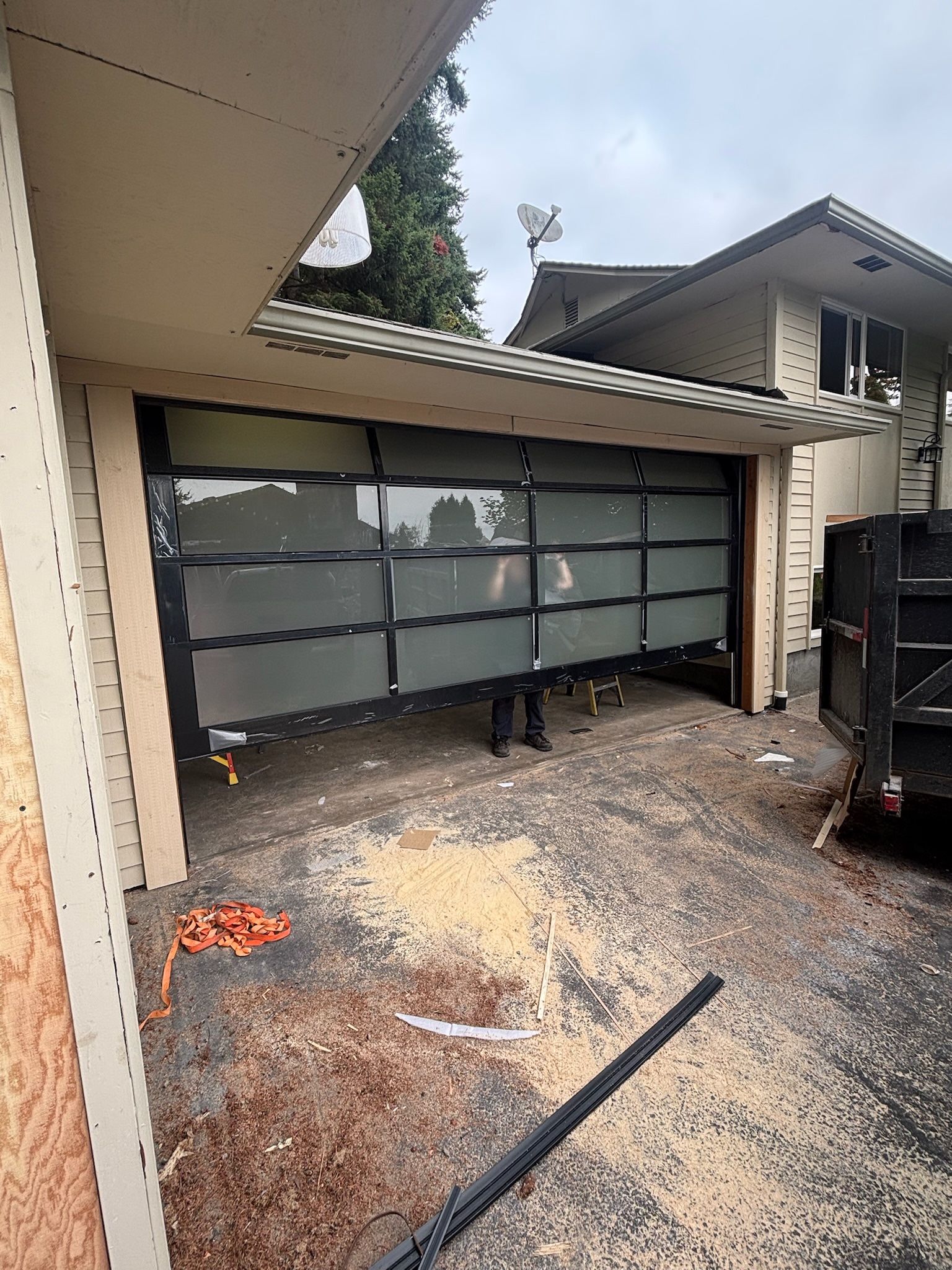 18x7 Modern Garage Door