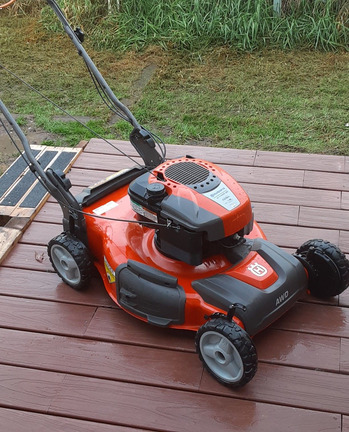 Husqvarna AWD 725 Lawn Mower for Sale in Snohomish, WA OfferUp