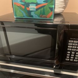 Hamilton Beach 1000 Watt Microwave Excellent Condition 