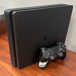PS4 + Controller