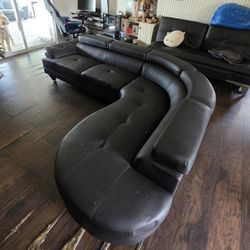 New Sectional Couch! Free Delivery 🚚! Free Assembly! 