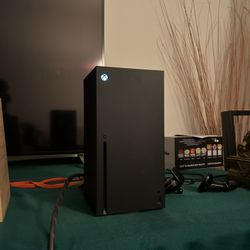 Xbox series X With Controllers