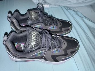 Nike Air Max 200 SE Sneakers