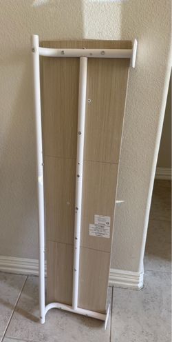 Long Floating Wall Shelf – Light Wood