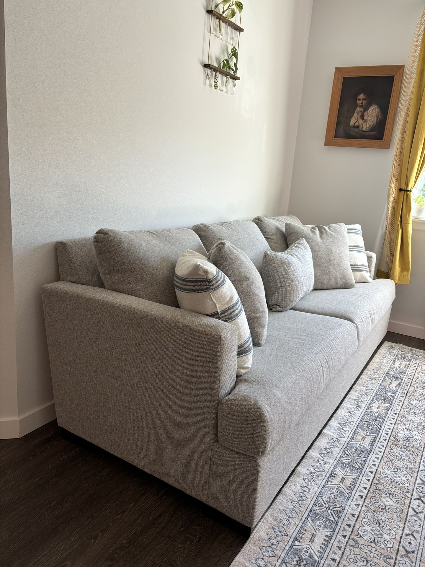 Monica Sofa in Hoffman Wheat, Gel